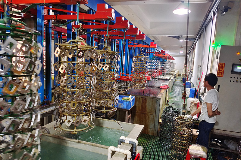 全自動環形垂直電鍍生產線