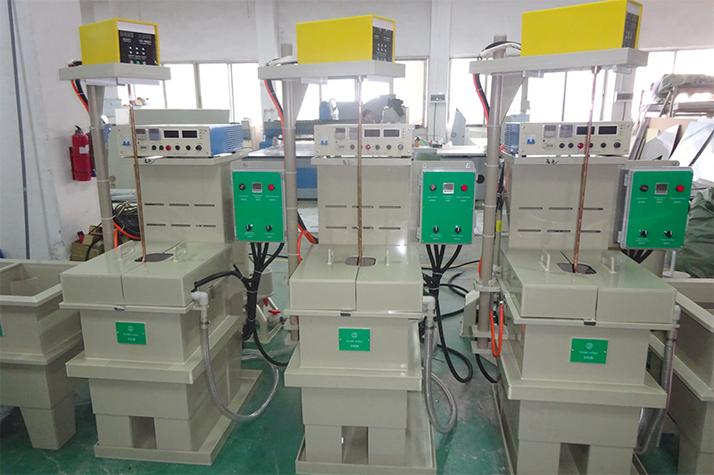 手動掛鍍生產(chǎn)線